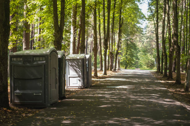 Best Portable restroom trailer rental  in Deatsville, AL